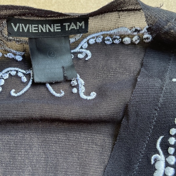 Vivienne Tam Blouse 90s Sheer Black Mesh V Neck Floral Embroidery Size 2 - Picture 4 of 7